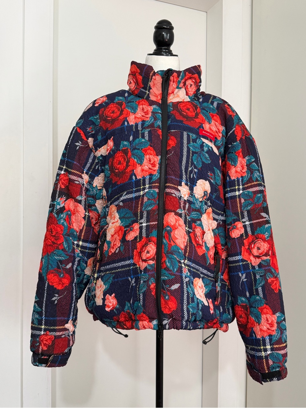 ROUND TWO Crinkle Floral Plaid Puffer Jacket Reversible Logo Unisex - Size MED